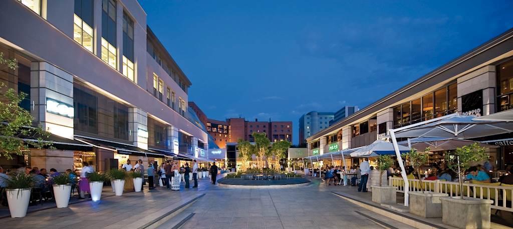 Rosebank Accommodation Йоханнесбург Экстерьер фото