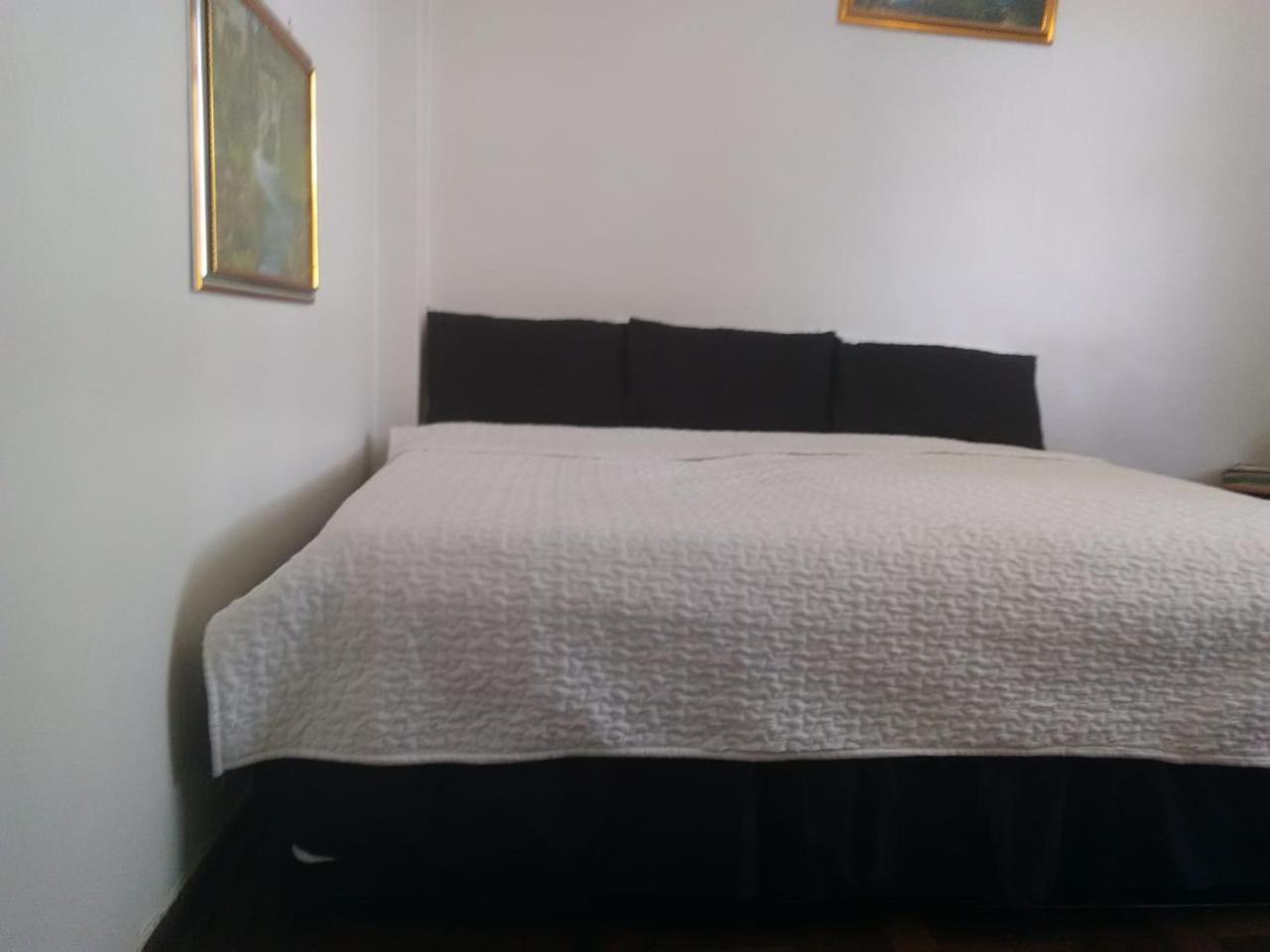 Rosebank Accommodation Йоханнесбург Экстерьер фото