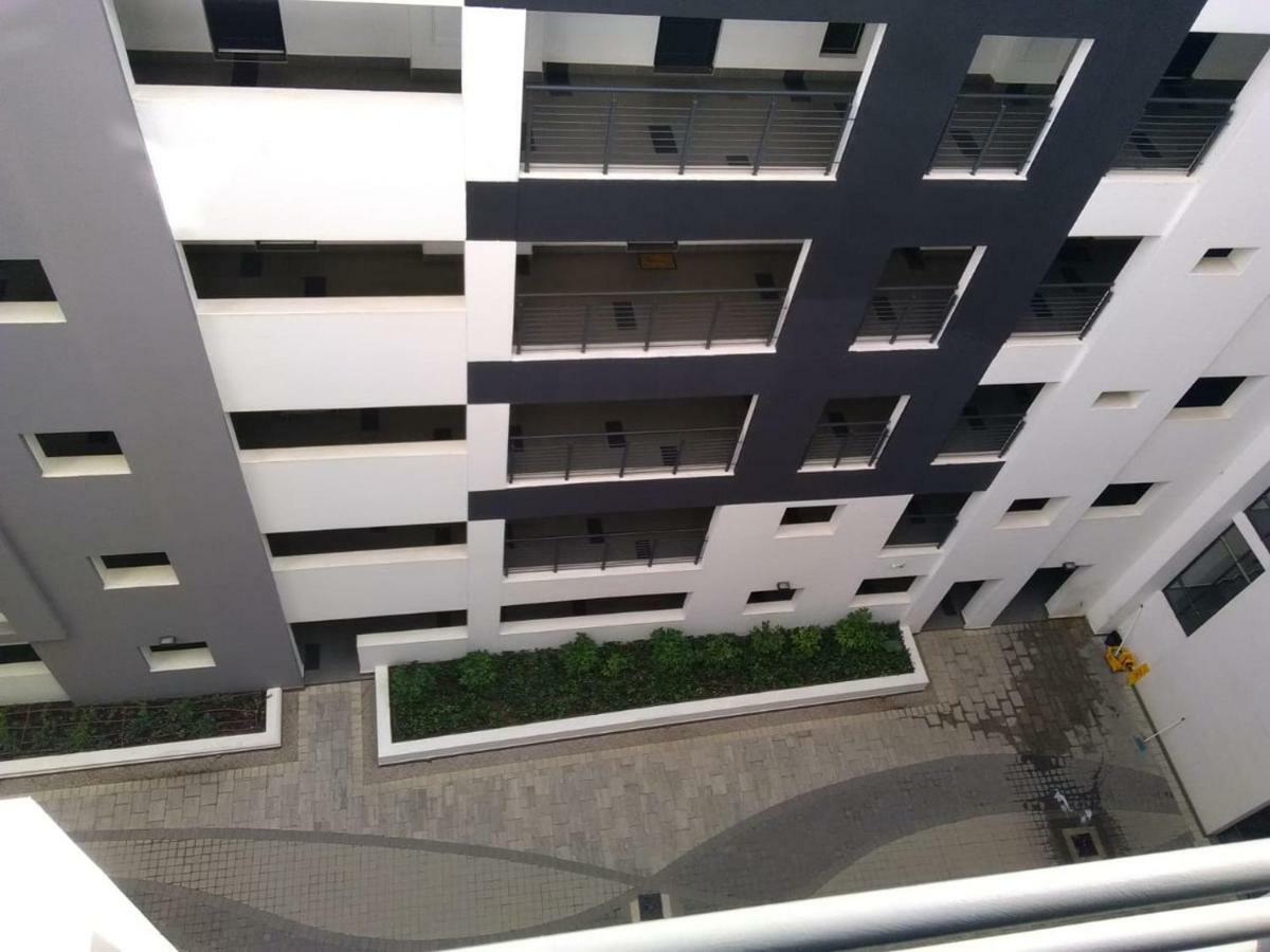 Rosebank Accommodation Йоханнесбург Экстерьер фото