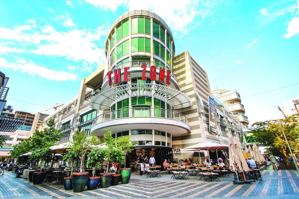 Rosebank Accommodation Йоханнесбург Экстерьер фото